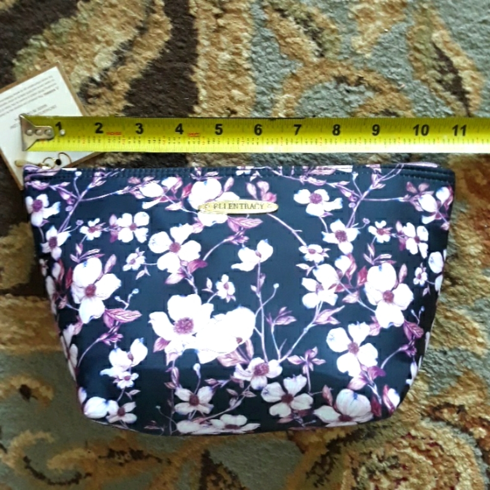 2x*Host Pick*Ellen Tracy cute cosmetic bag - Picture 10 of 12